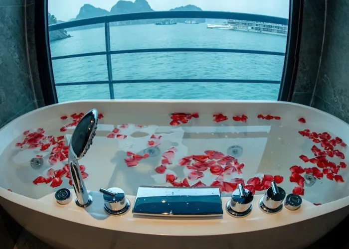 Celina Of The Sea Cruise 5* Ha Long