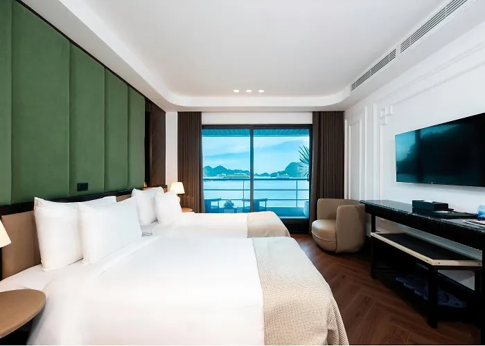 Celina Of The Sea Cruise Hotel en barco Ha Long