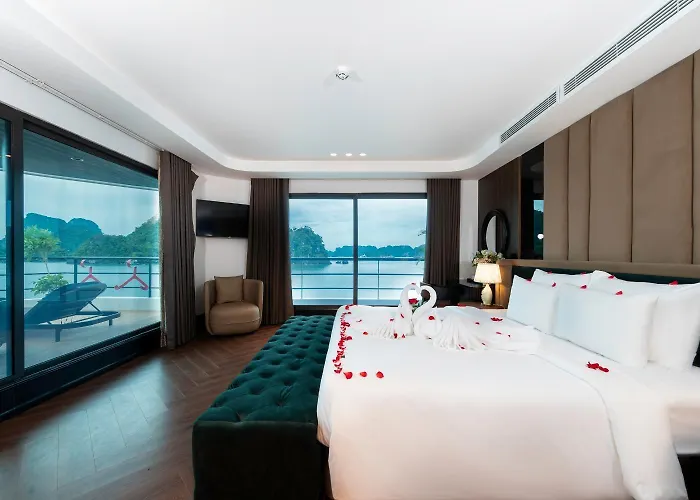 Hotel en barco Celina Of The Sea Cruise