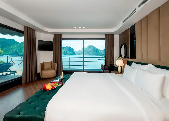 Celina Of The Sea Cruise Hotel en barco