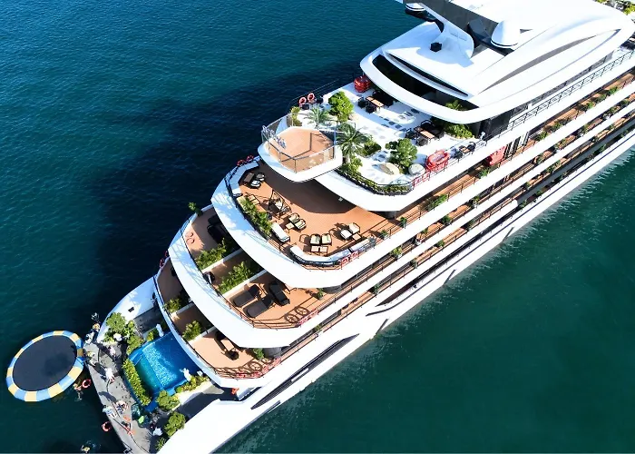 Botel Celina Of The Sea Cruise 5*