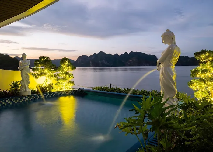 Celina Of The Sea Cruise Hotel en barco Ha Long