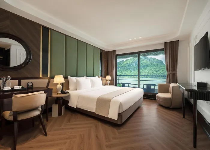 Celina Of The Sea Cruise 5* Hạ Long