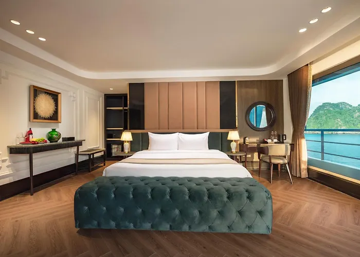 Celina Of The Sea Cruise 5* Hạ Long